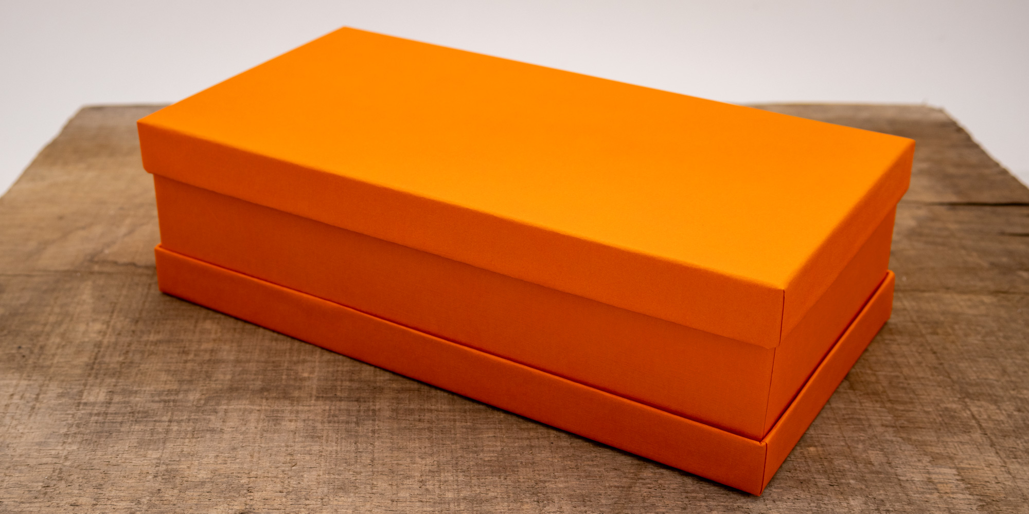 S261130075022-Orange-Efalin-151-2 Premium Geschenkkarton - Orange