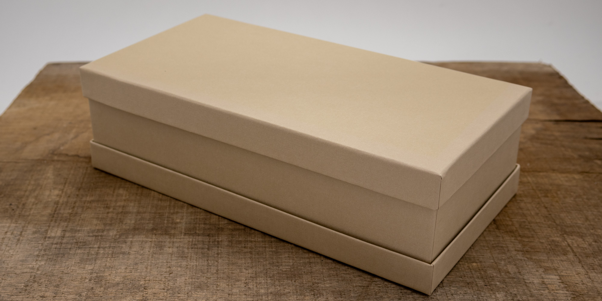Premium Geschenkkarton - Sandbeige