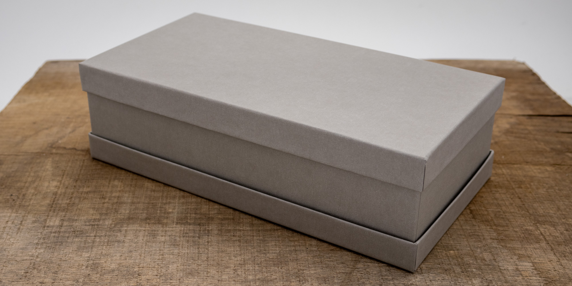 S261130075022-Titan-Efalin-155-2 Premium Geschenkkarton - Titan