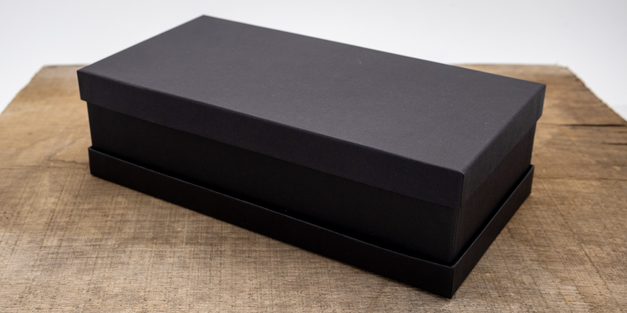 S261130075022-Schwarz-Efalin-121-2 Premium Geschenkkarton - Schwarz